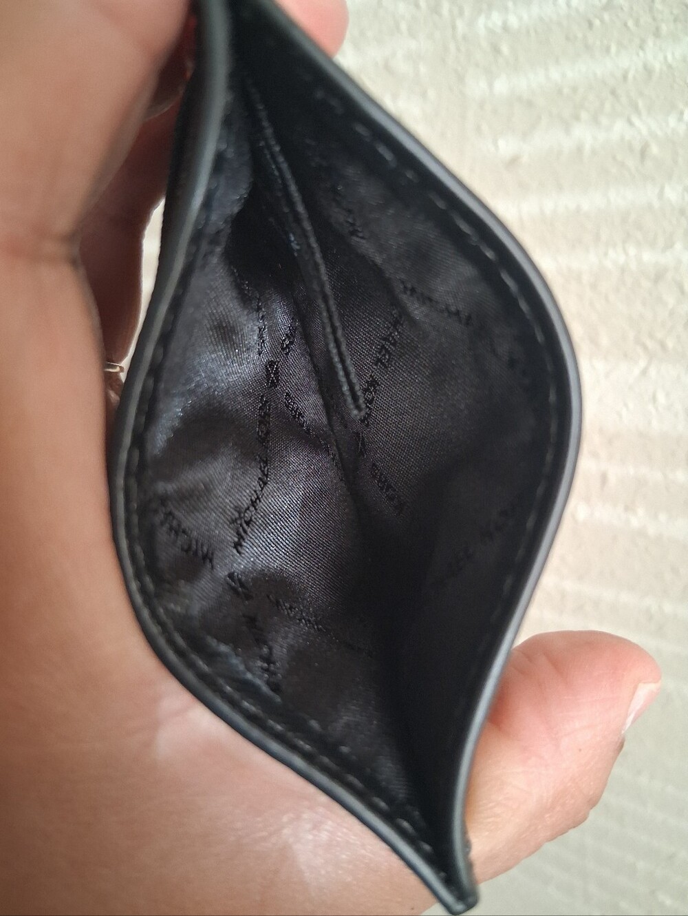 Michael Kors Mens Card Wallet - Picture 3 of 4